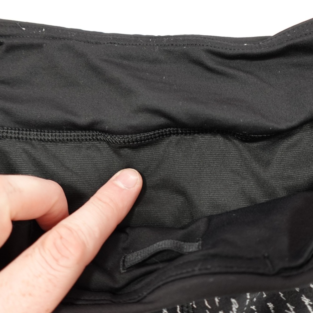 Lululemon Speed Up Shorts Womens 4 Black Manifesto Script Lined Running Gym 2.5" - Picture 2 of 13